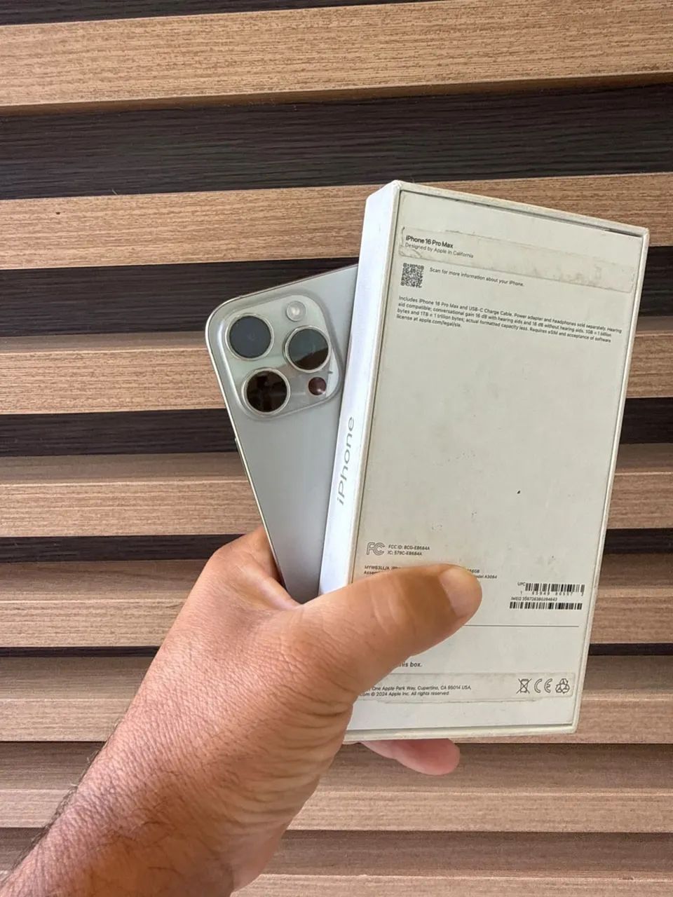 iPhone 16 pro max  256