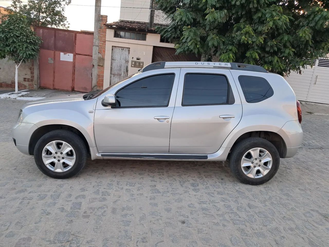 Renault Duster Dynamique 2.0 Hi-flex 16V Aut. 2016 - Foto 2