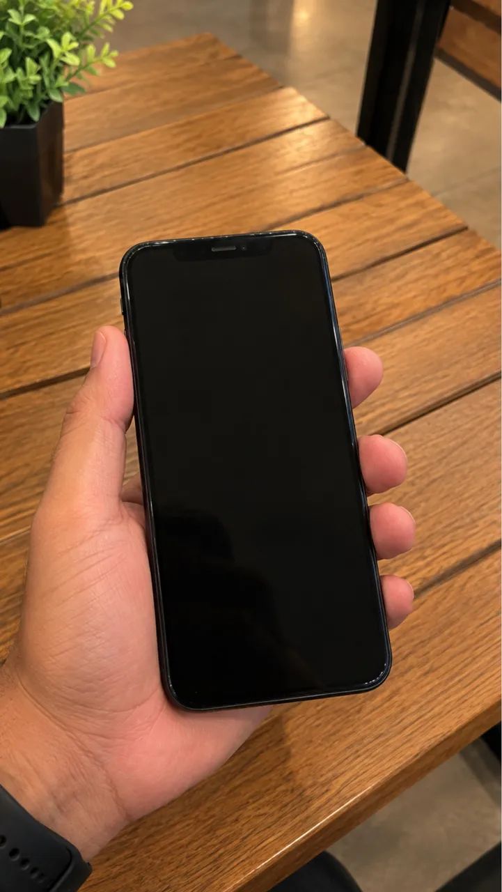 IPhone 11 - única dona - Face ID ? - Foto 2