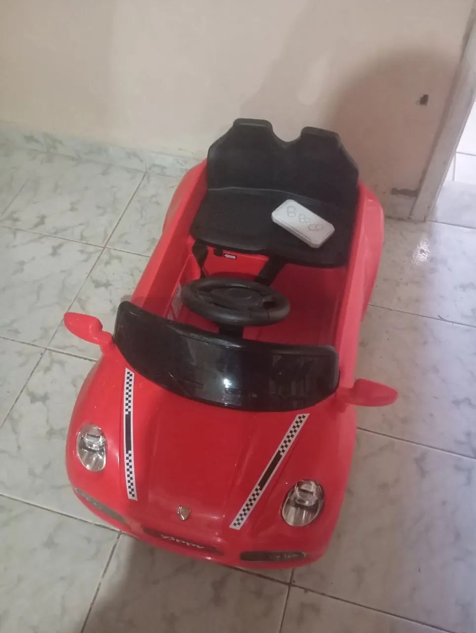 Carro elétrico infantil 