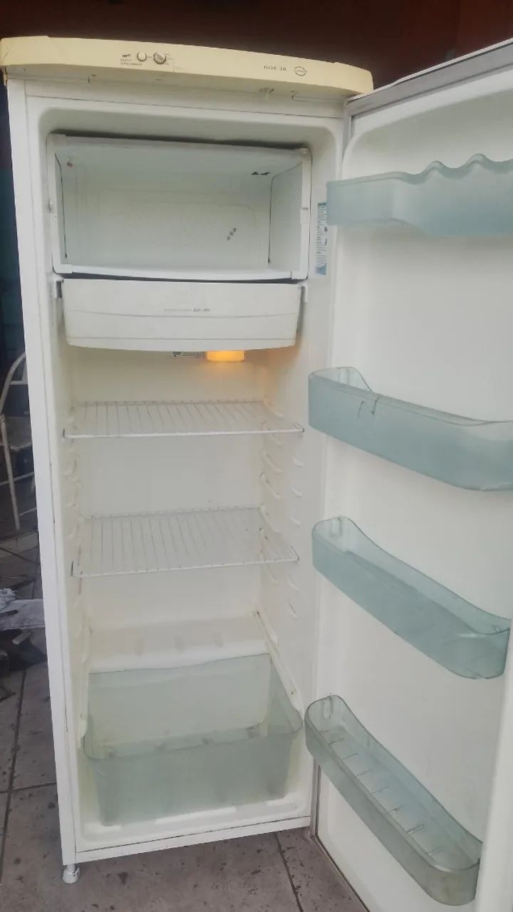 Geladeira Electrolux  - Foto 2