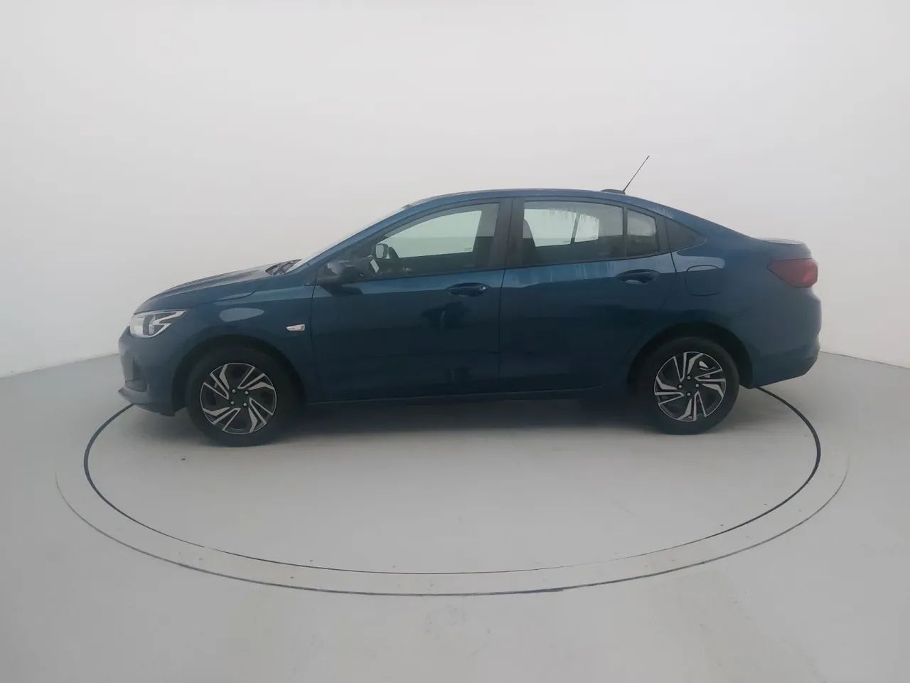 Chevrolet Onix Plus LT 1.0 12V TB Flex Mec. 4P, foto 2 de 18
