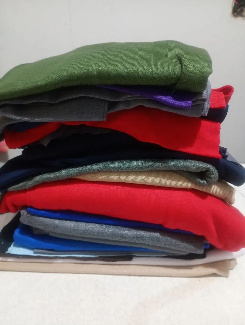 Vendo máquina de costura e tecido  - Foto 3