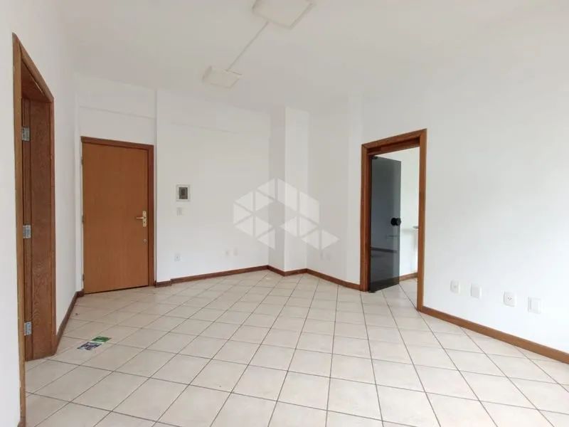 Sala comercial 58M² para locação no Centro de Florianópolis  Rua Felipe Schmidt - Foto 2