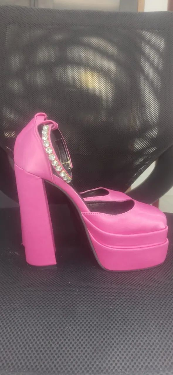 Sapato plataforma estilo Meduza - Foto 2