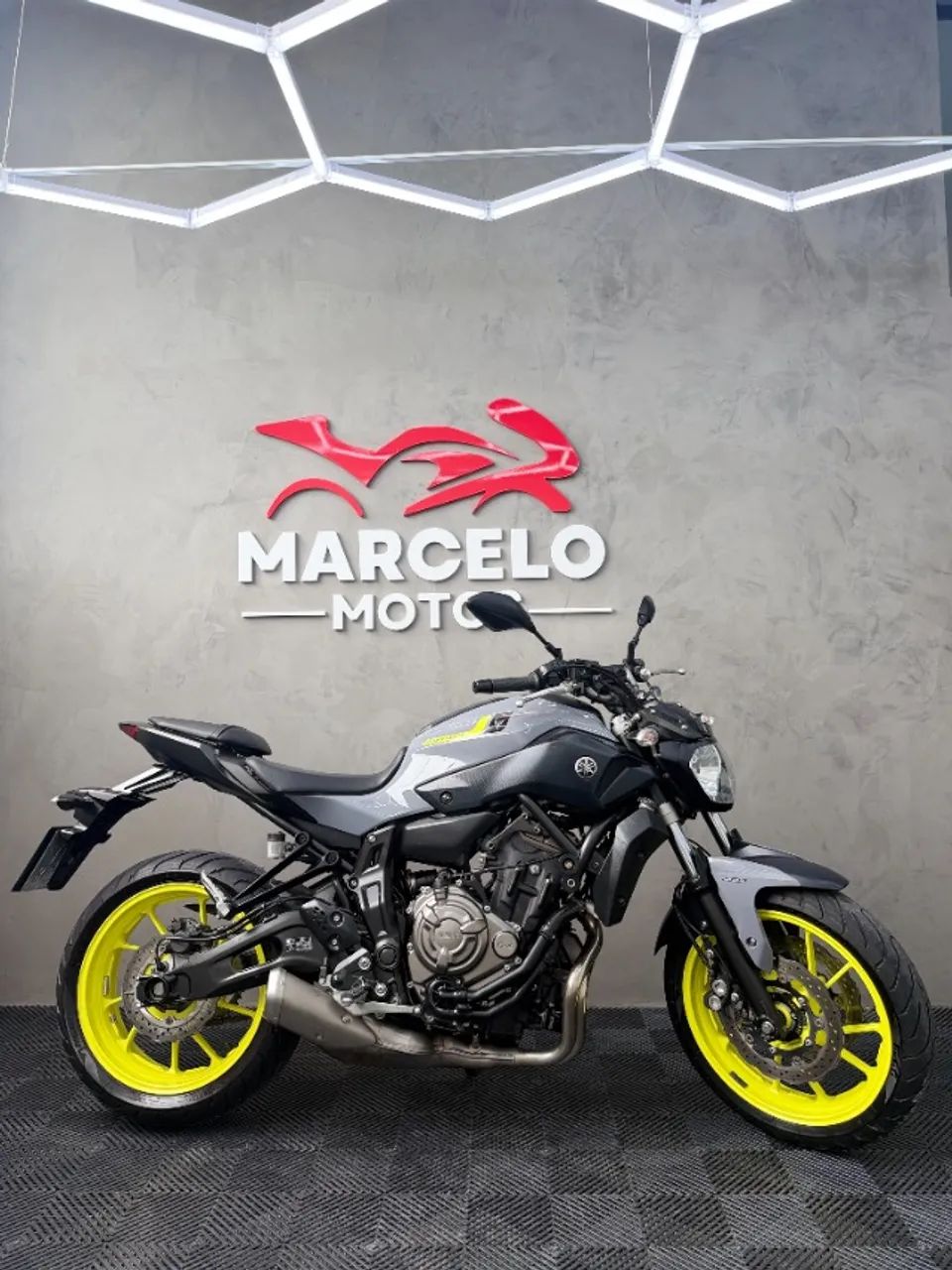 YAMAHA MT-07 2018 - Foto 4