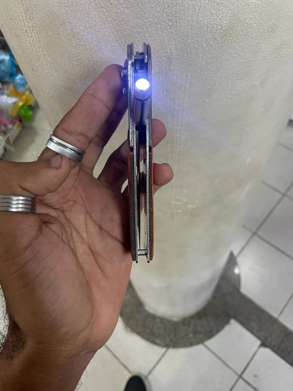 CANIVETE PORTÁTIL AUTOMÁTICO DE BOLSO 25cm - Foto 2