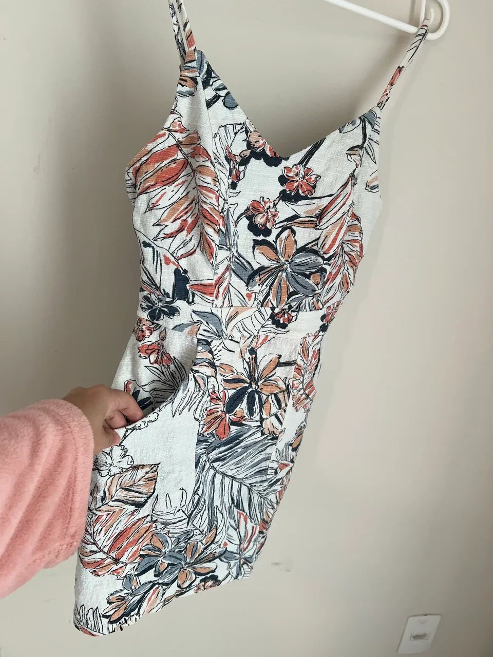 Camisas e Vestidos 