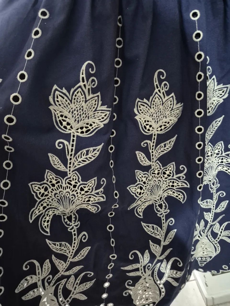 vestido azul bordado farm