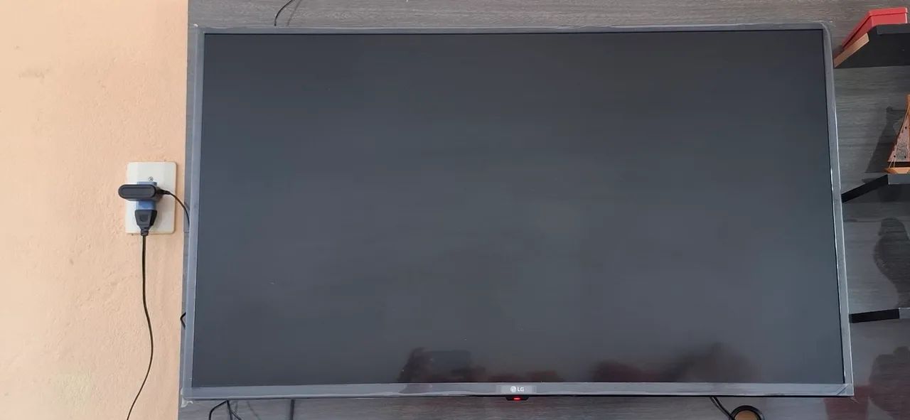 Smart TV LG 43 Full HD - 43LM6370PSB - Impecável