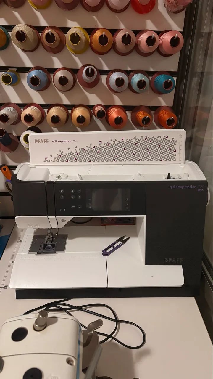 Máquina Pfaff Quilt Expression 720