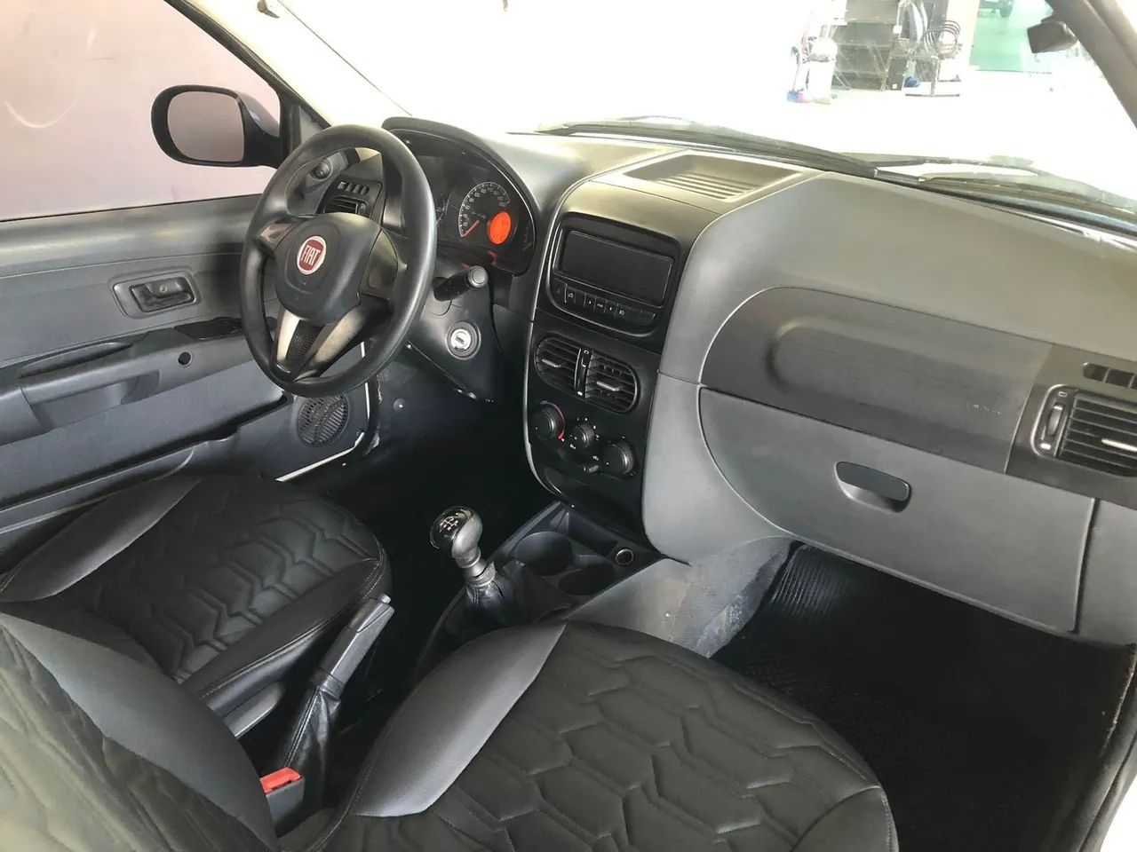 Fiat Strada Working Hard 1.4 Fire Flex 8V CS 2017 - Foto 3