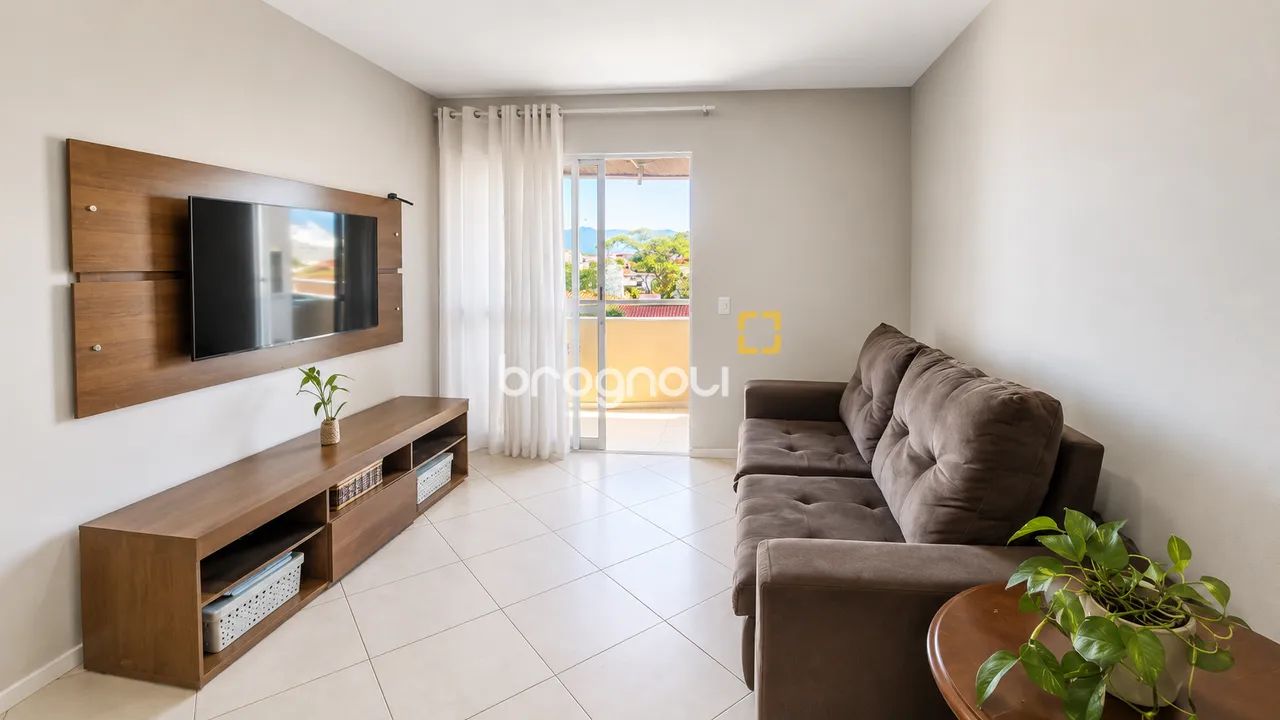 Apartamento de 2 quartos, sendo 1 suíte, com garagem no Carianos. - Foto 3