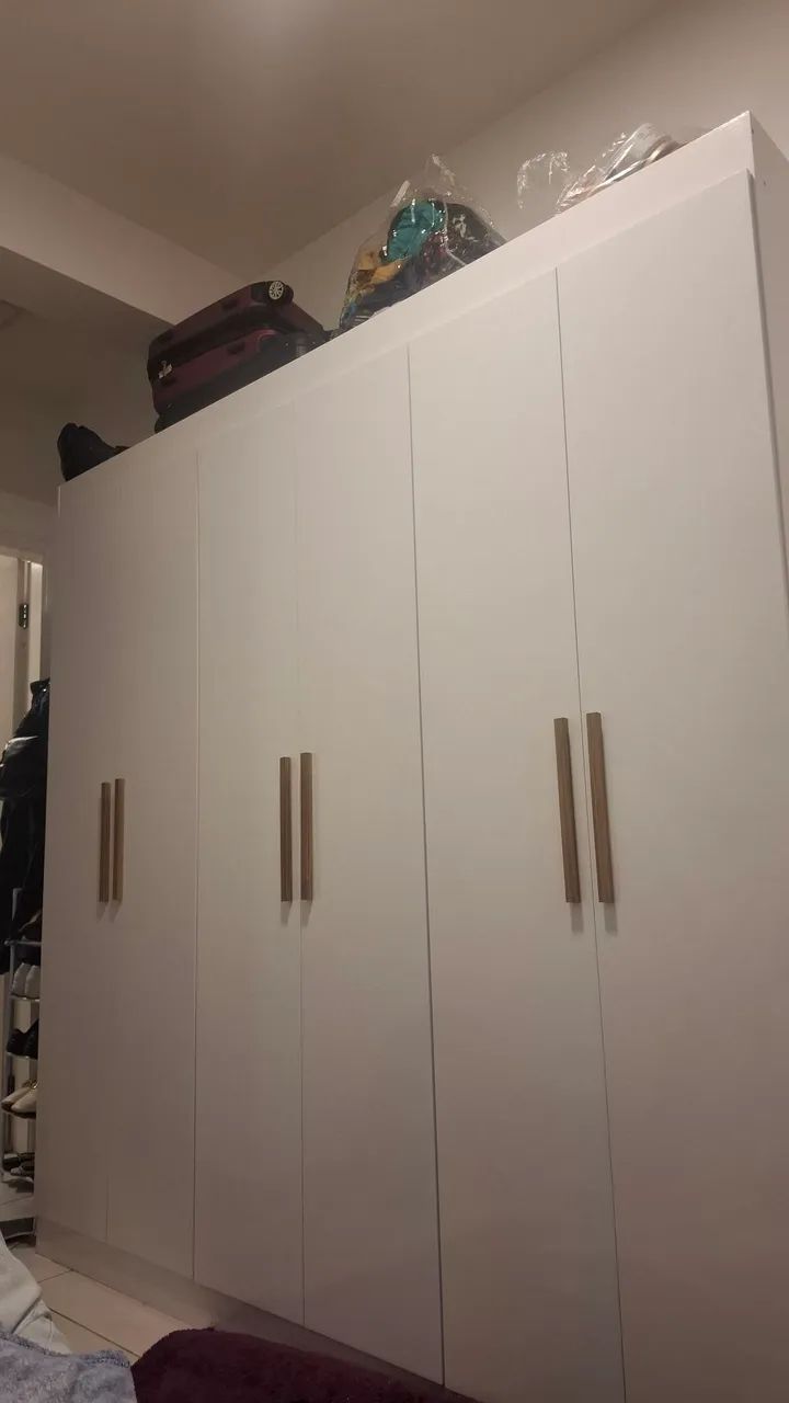 Guarda roupa super lindo e sem avariaas