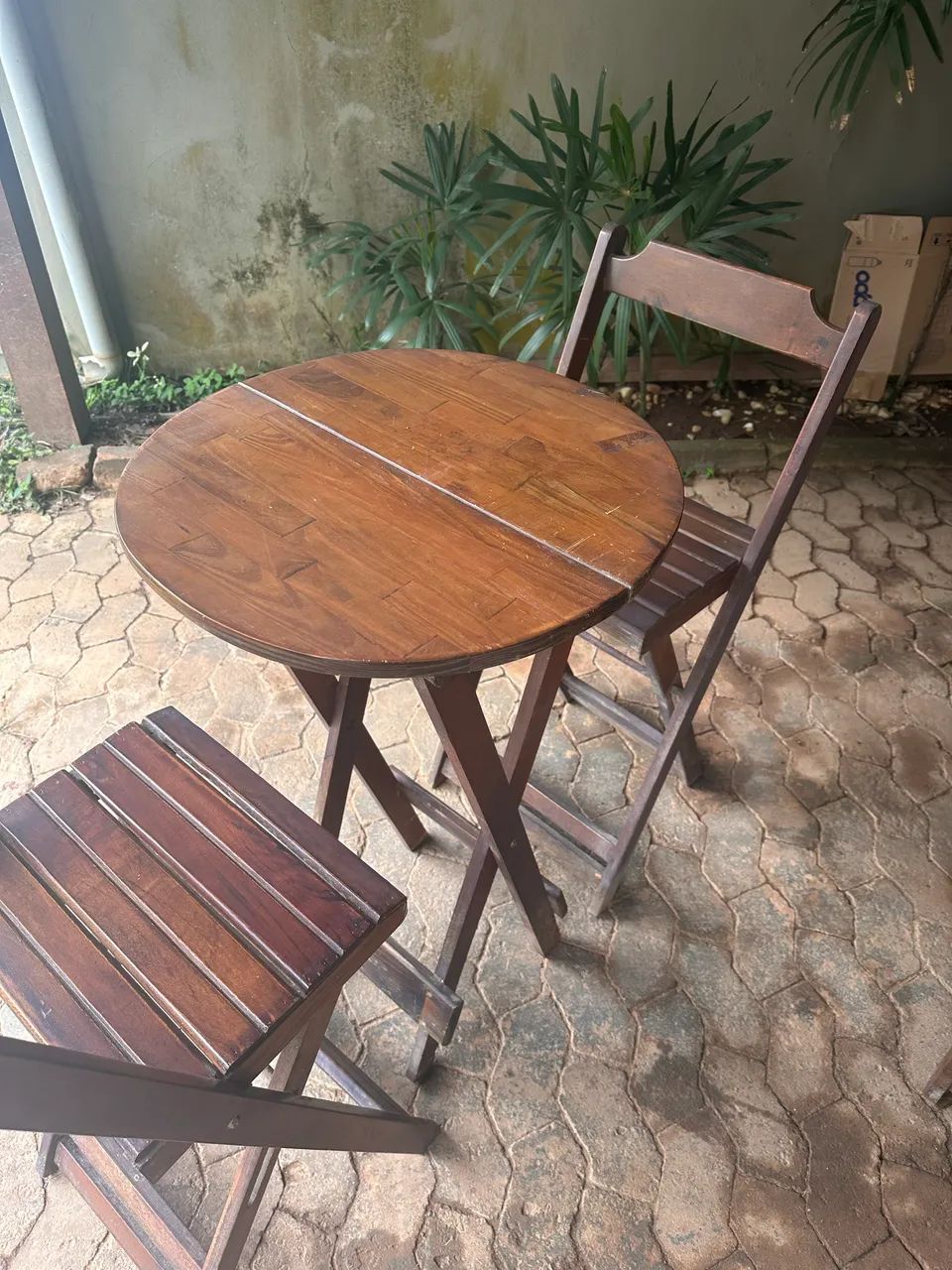Conjunto Mesa Alta Bistrô Redonda + 2 Cadeiras - Foto 3