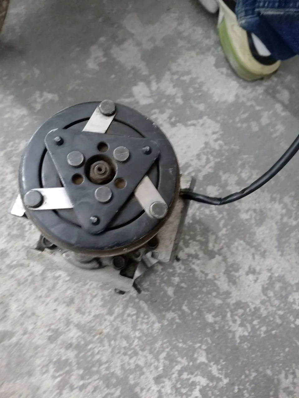 Compressor do Ar condicionado Pegout 206 - Foto 5