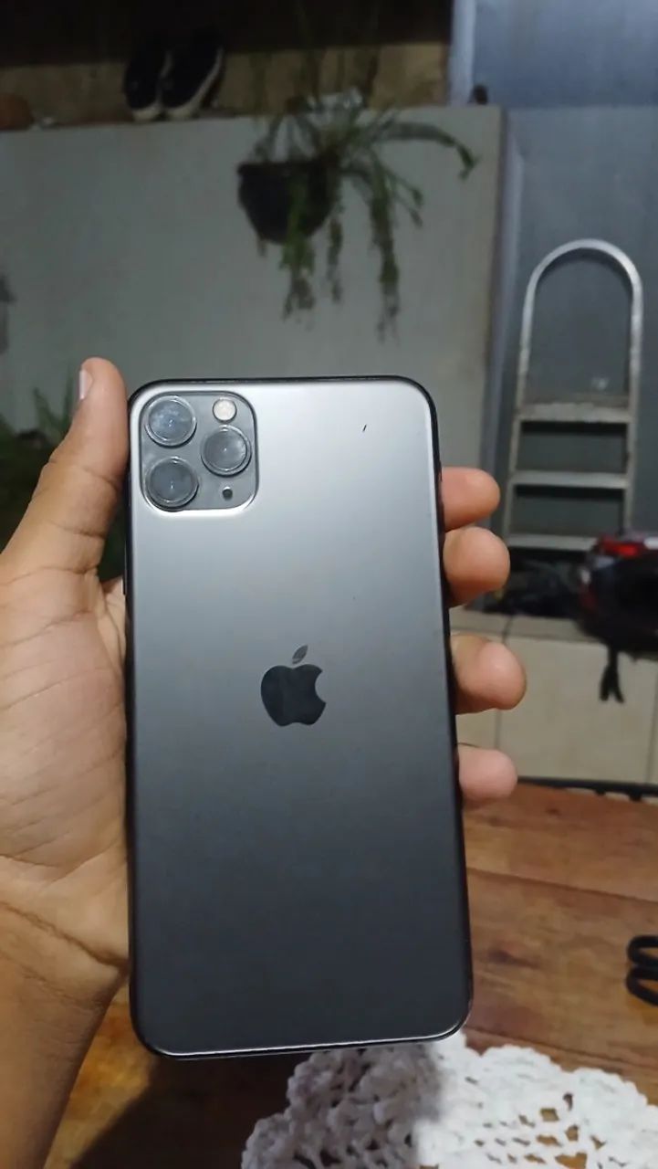 iPhone 11 Pro Max  - Foto 2