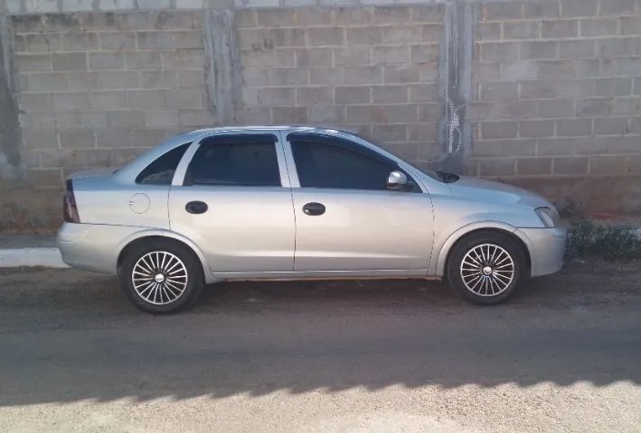 Chevrolet Corsa Sedan 1.0 MPFI 8V 71cv 4P 2002