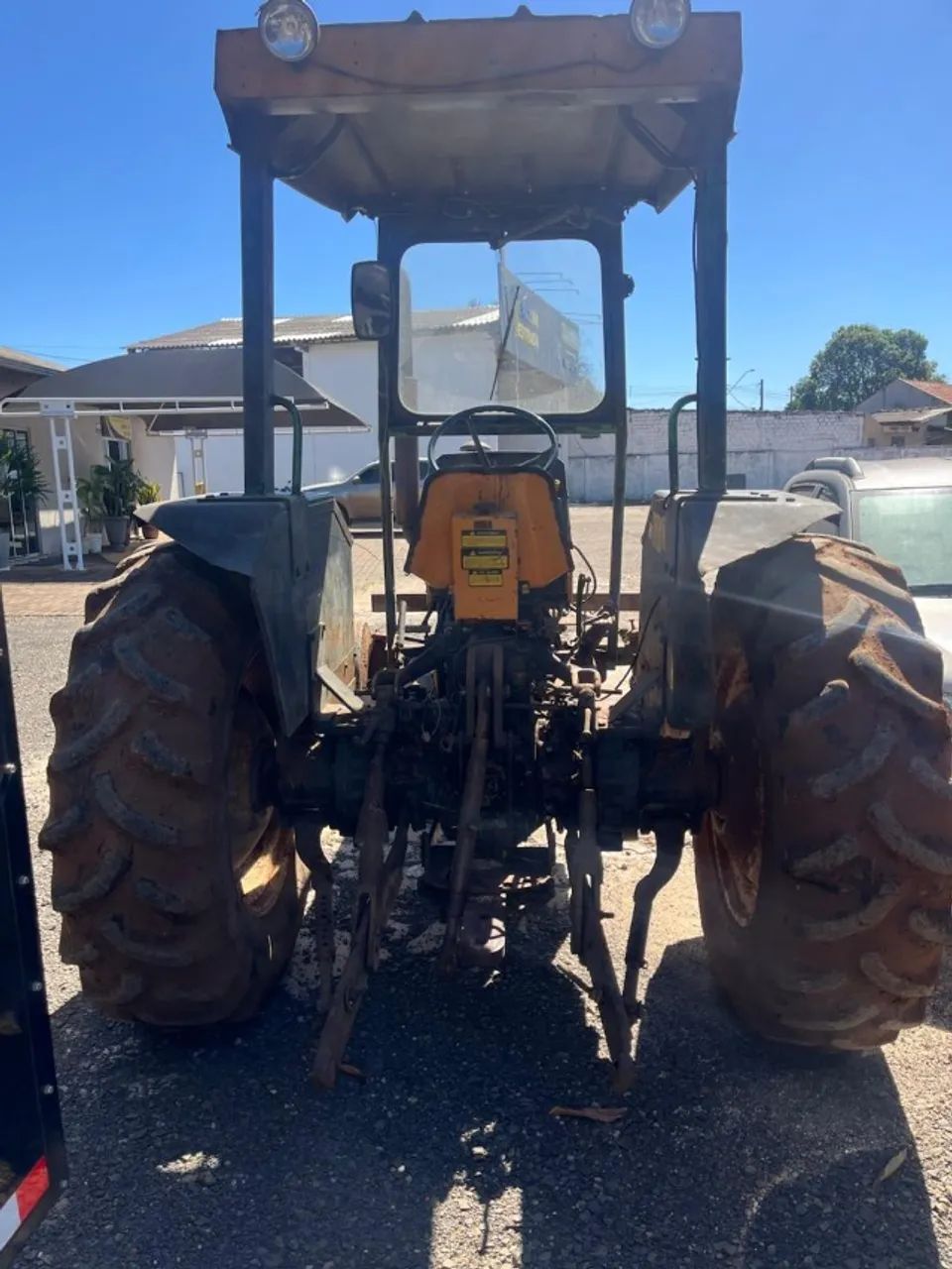 TRATOR VALTRA 685 ANO 2000 - Foto 2