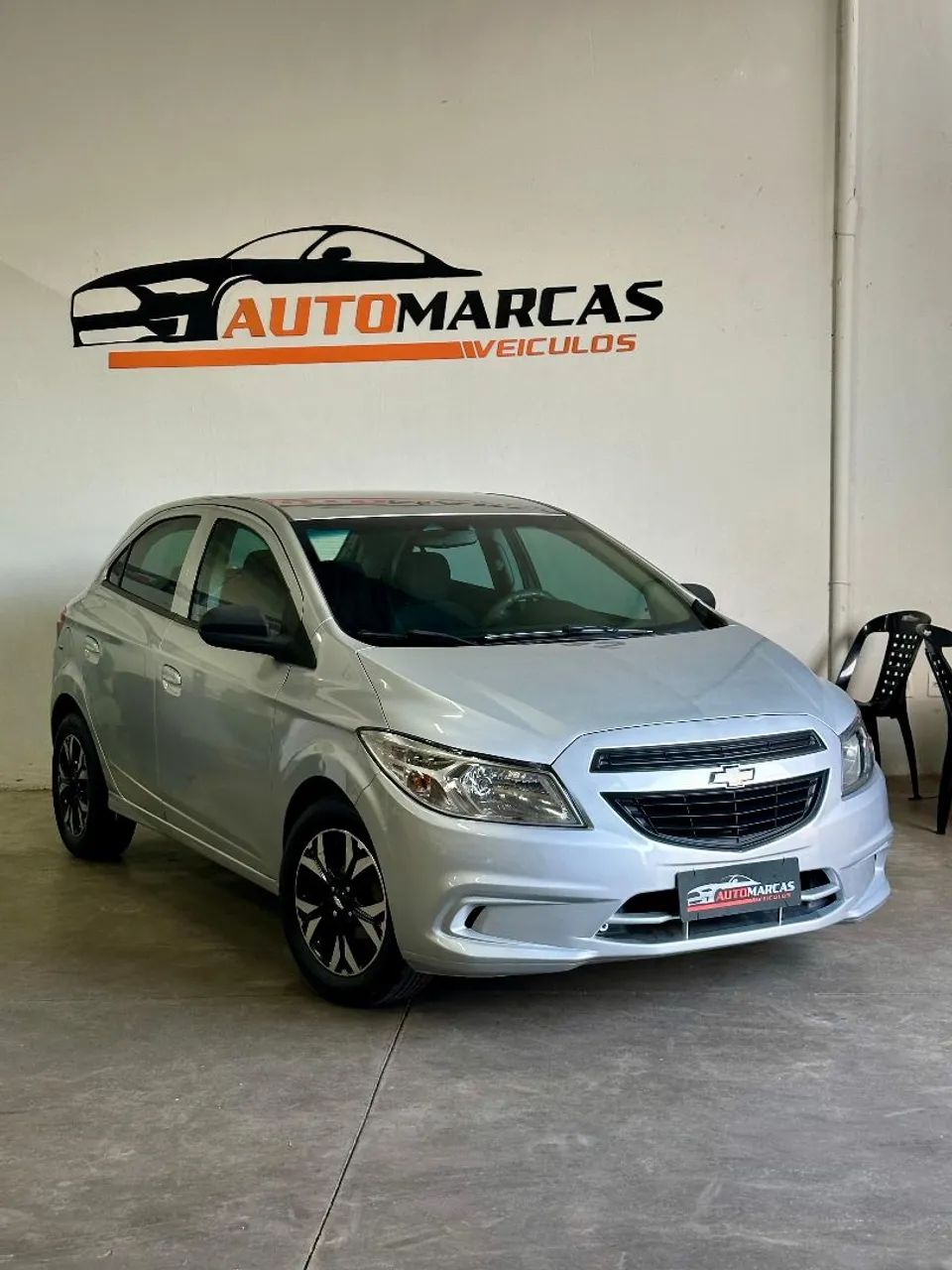 Chevrolet Onix ONIX HATCH Joy 1.0 8V Flex 5p Mec. 2017