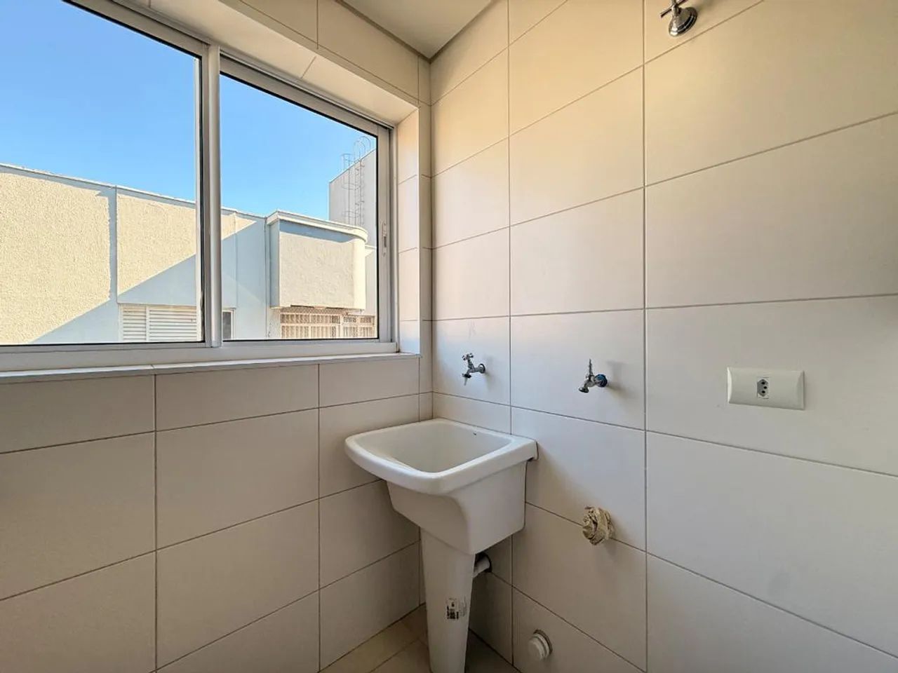 Apartamento para alugar em Maringá, Vila Esperança, com 1 quarto, com 27.44 m² - Foto 5