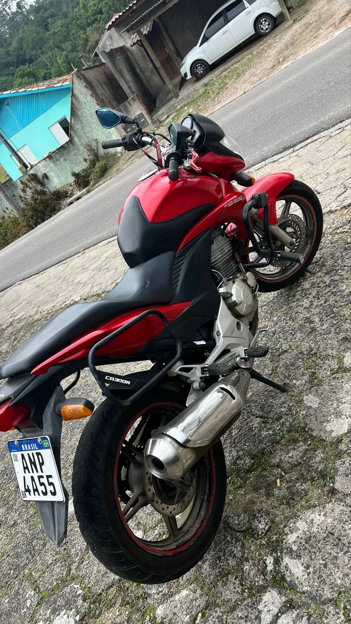 CB 300 abaixo da fipe