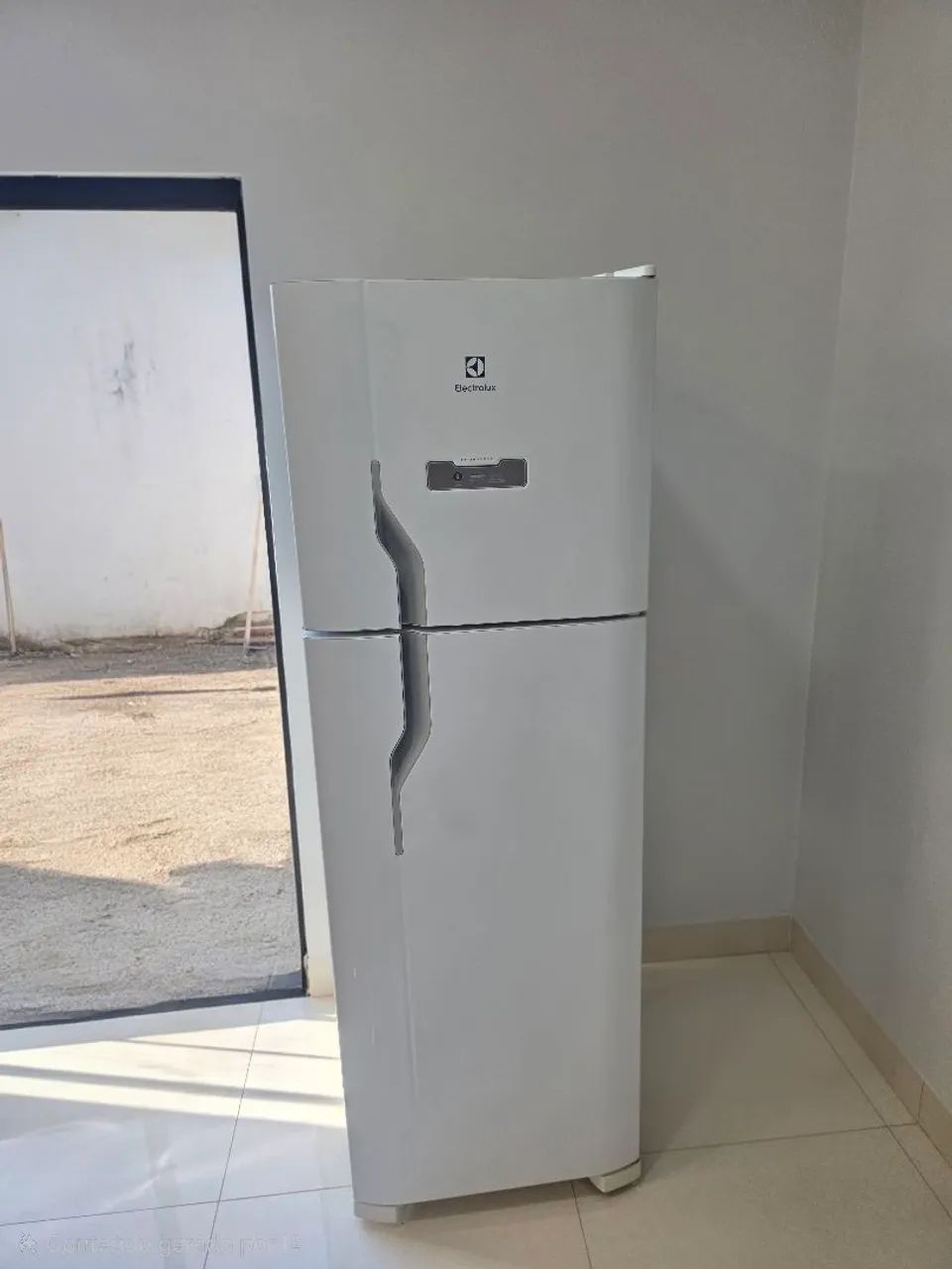 Geladeira eletrolux 371 Litros