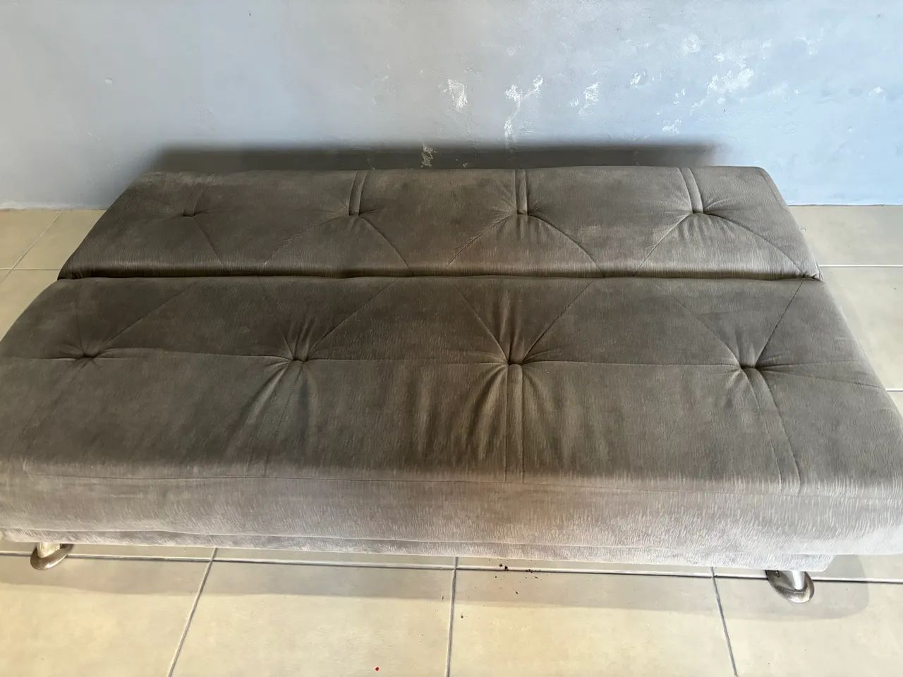 Sofá cama cinza - Foto 5