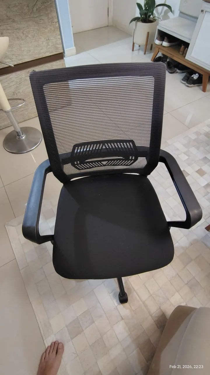 Cadeira de Escritório Giratória e Ajustável - Foto 6