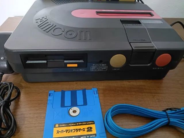 Console Sharp Twin Famicom  Revisado, correia nova, lendo discos perfeitamente. - Foto 4