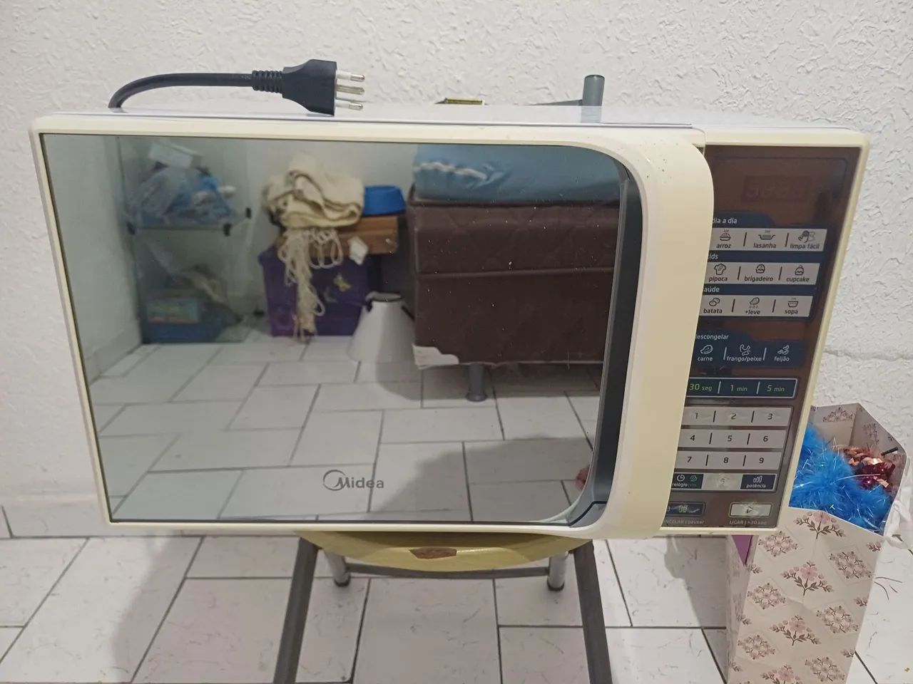Micro-ondas Midea 31L 