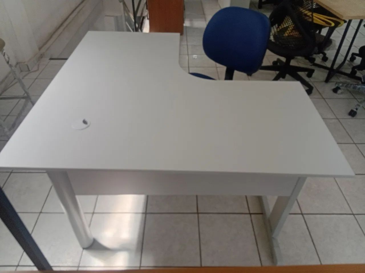 Mesa e cadeira executiva azul  - Foto 4