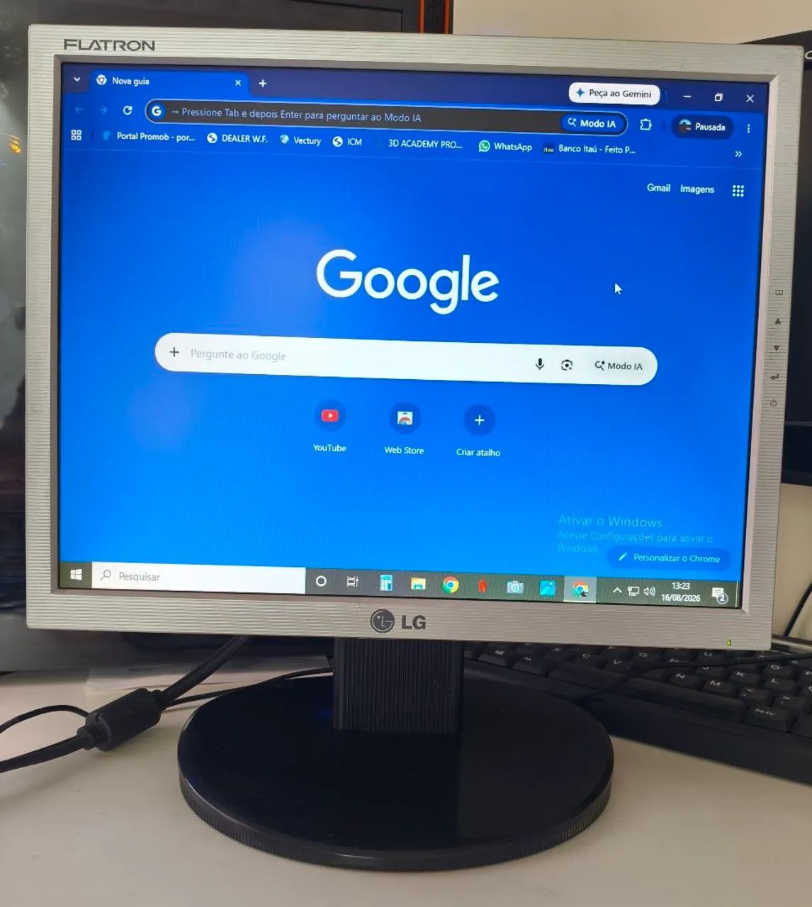 Monitor LG 15"