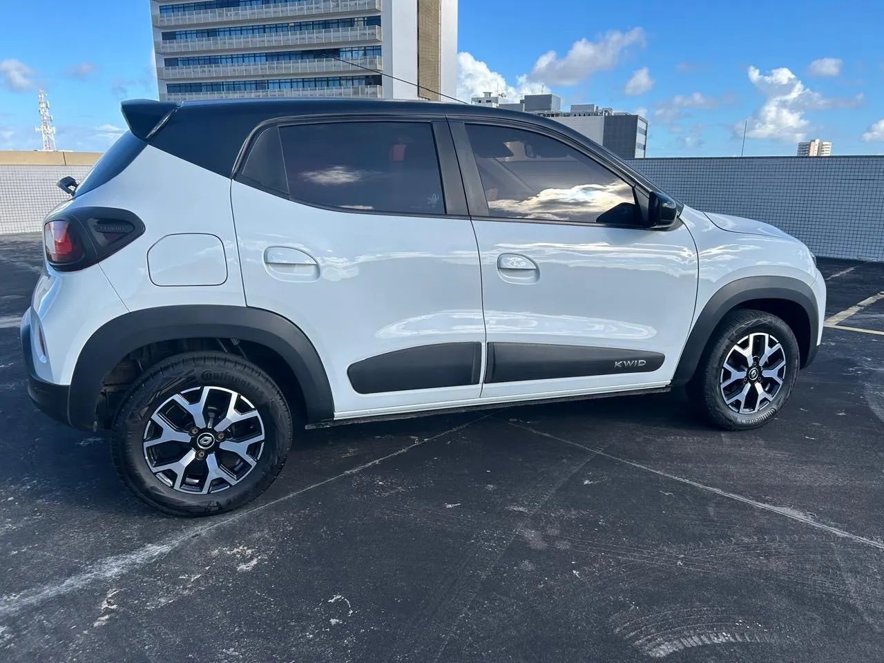 Renault Kwid Intense 1.0 Flex 12V 5P Mec. 2023 - Foto 2