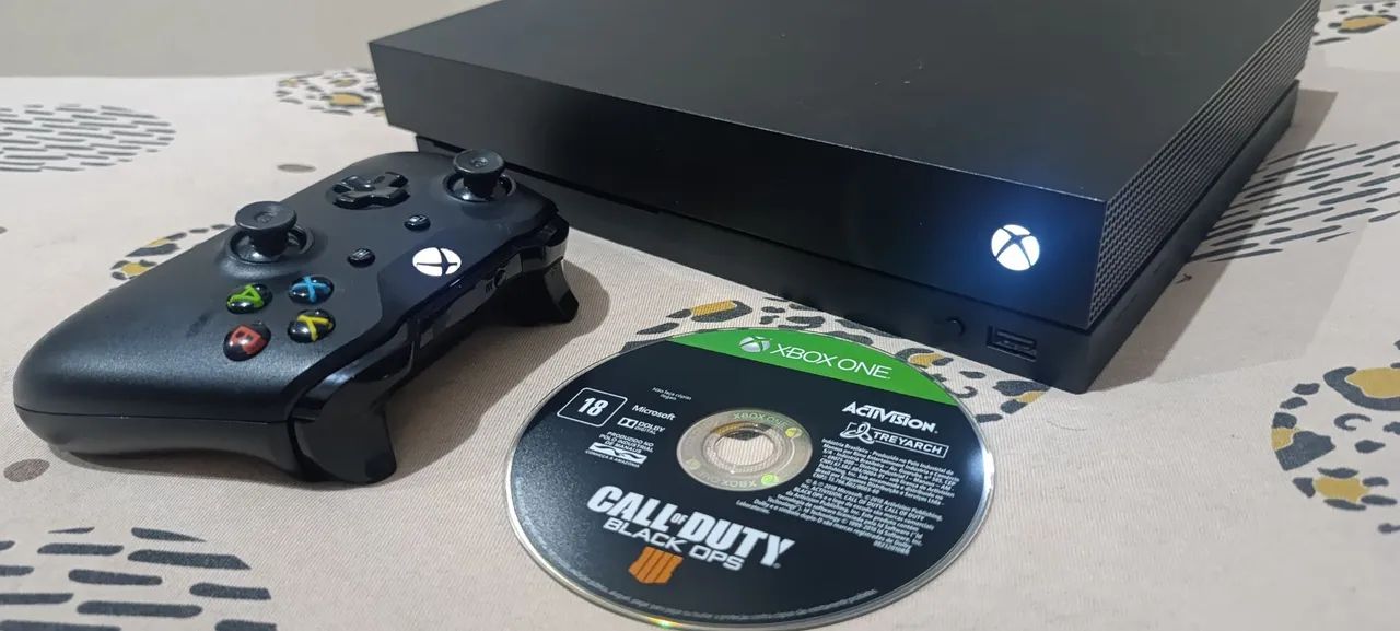 Xbox One X 1TB Com Jogos e Controle