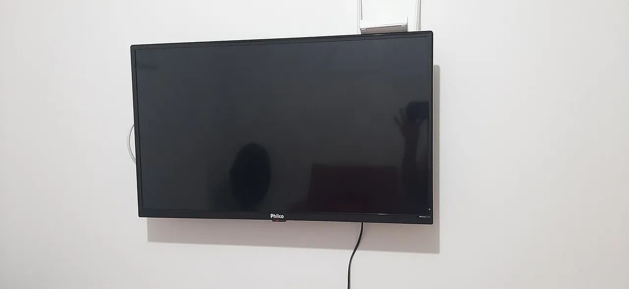  VENDO TV PHILCO 32"