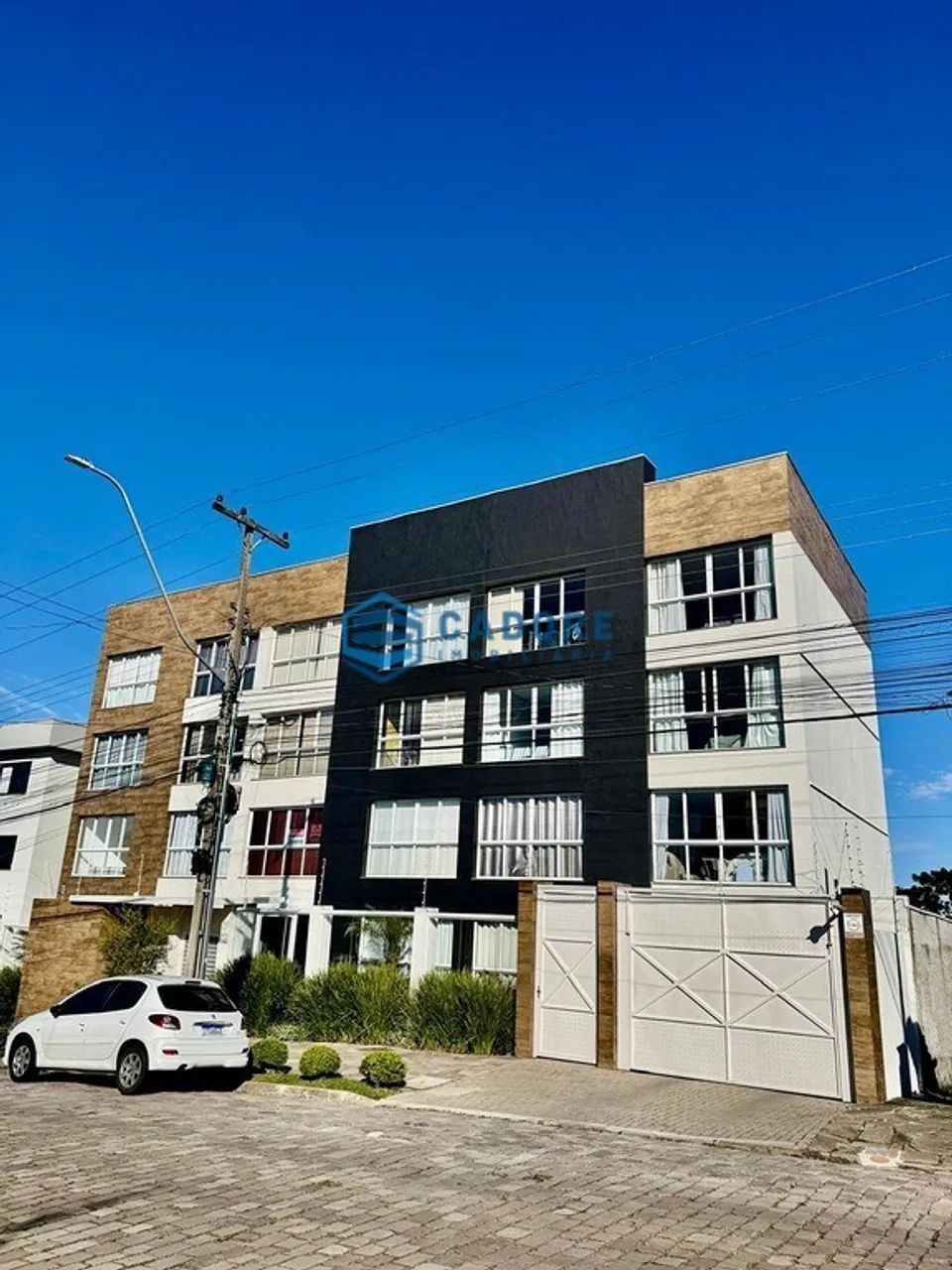 APARTAMENTO STUDIO MOBILIADO NO PETRÓPOLIS