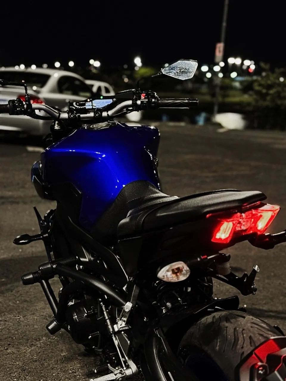 YAMAHA MT-09 2024 - Foto 4