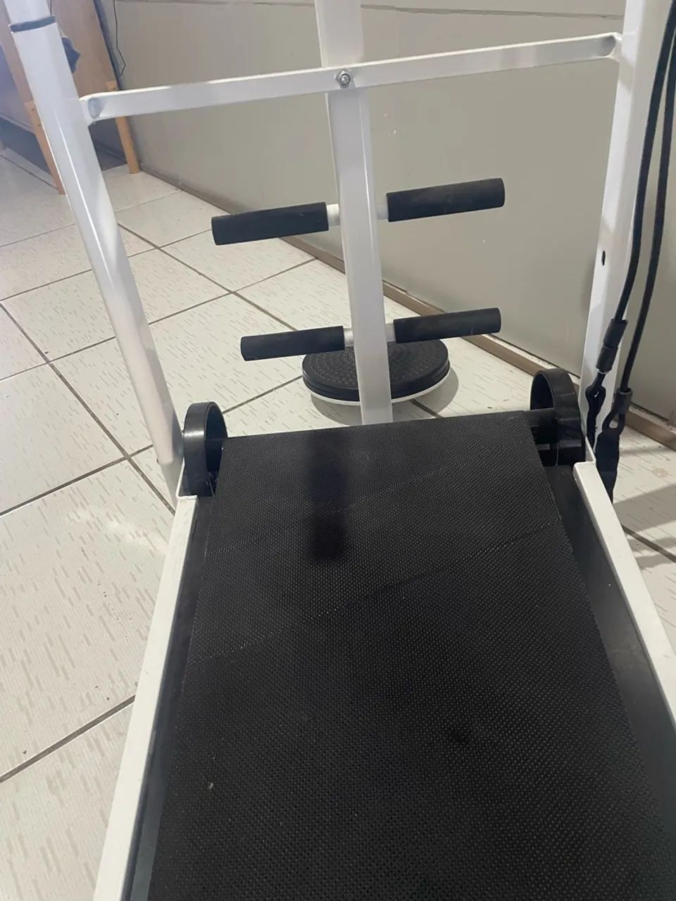 Vendo esteira ergométrica 
