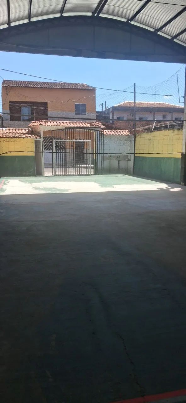 GALPAO A 200M DA BR 