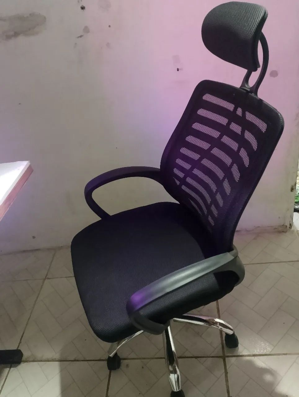 Vendo cadeira sime nova  - Foto 2