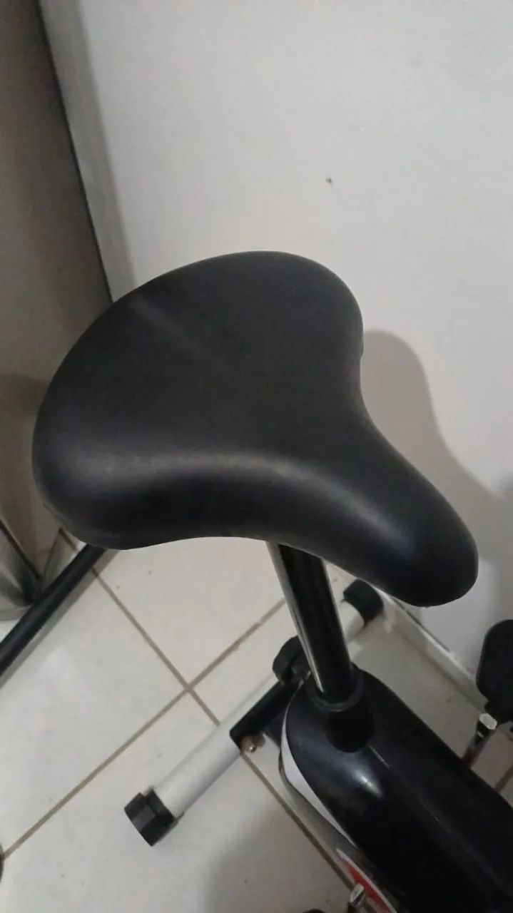  Bicicleta Ergométrica - Foto 2