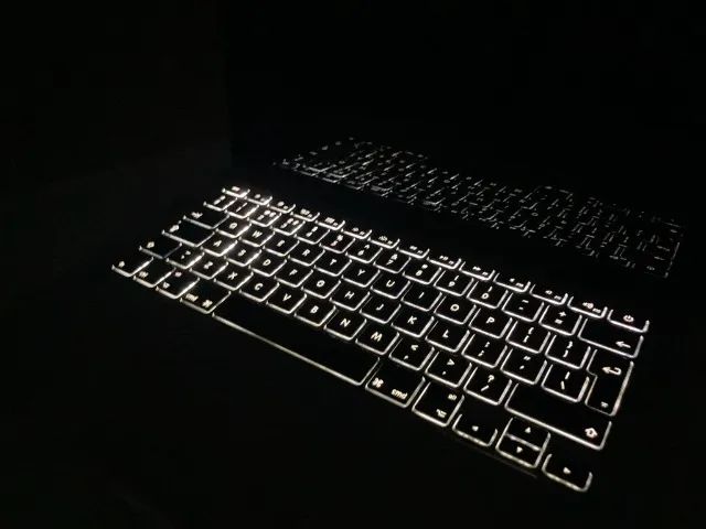 MacBook Pro 13 pol. Retina | 8GB RAM | Ótimo | Rápido e Conservado