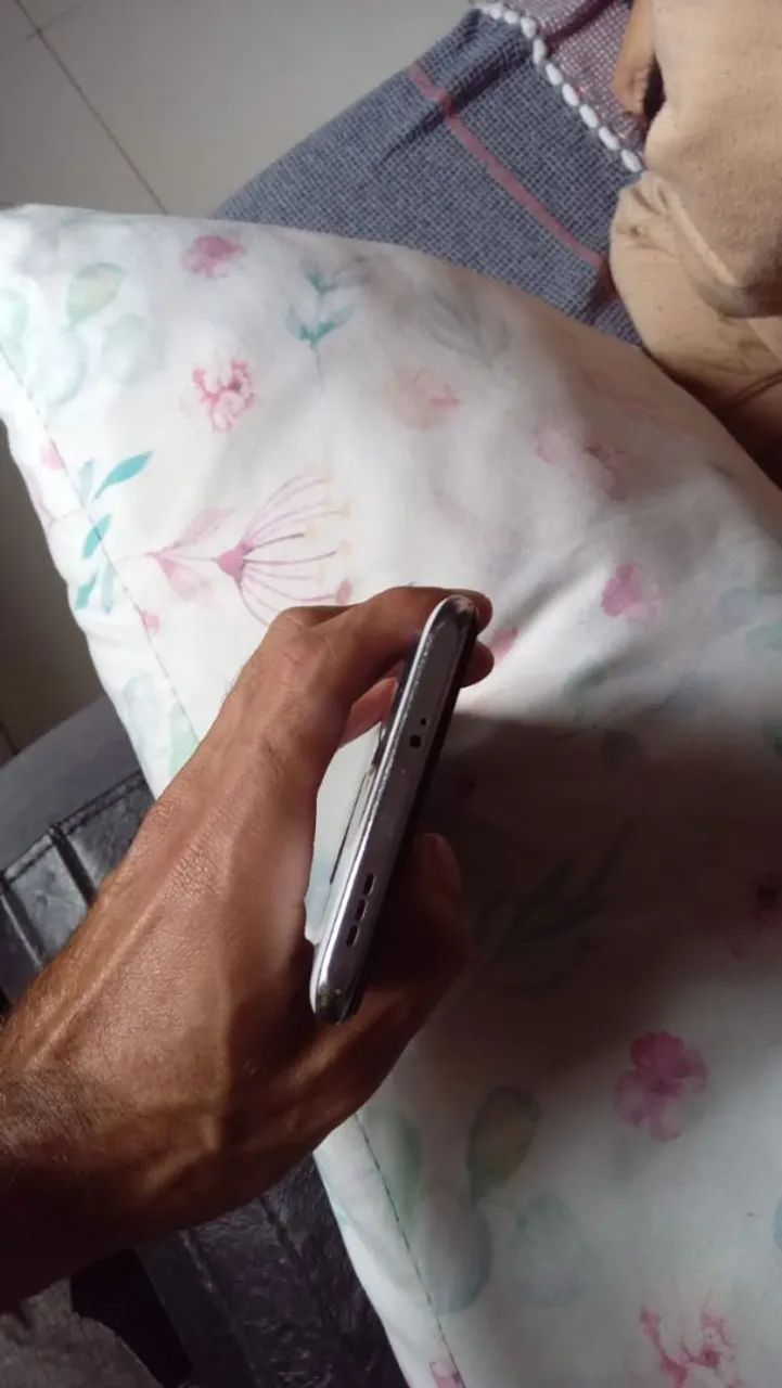 Vende-se este celular poco m5s 128g - Foto 5