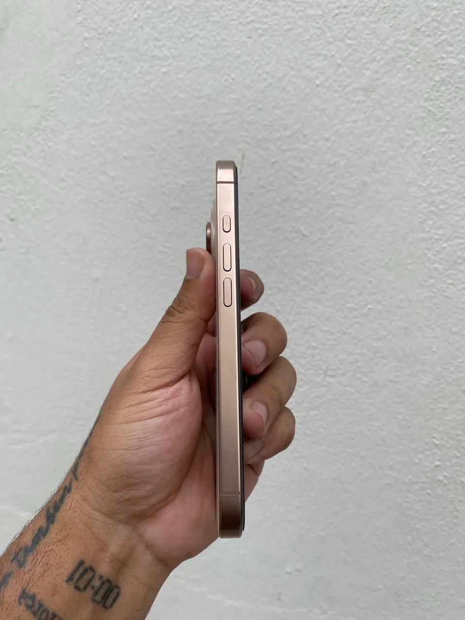 iPhone 16 pro 256GB  - Foto 4