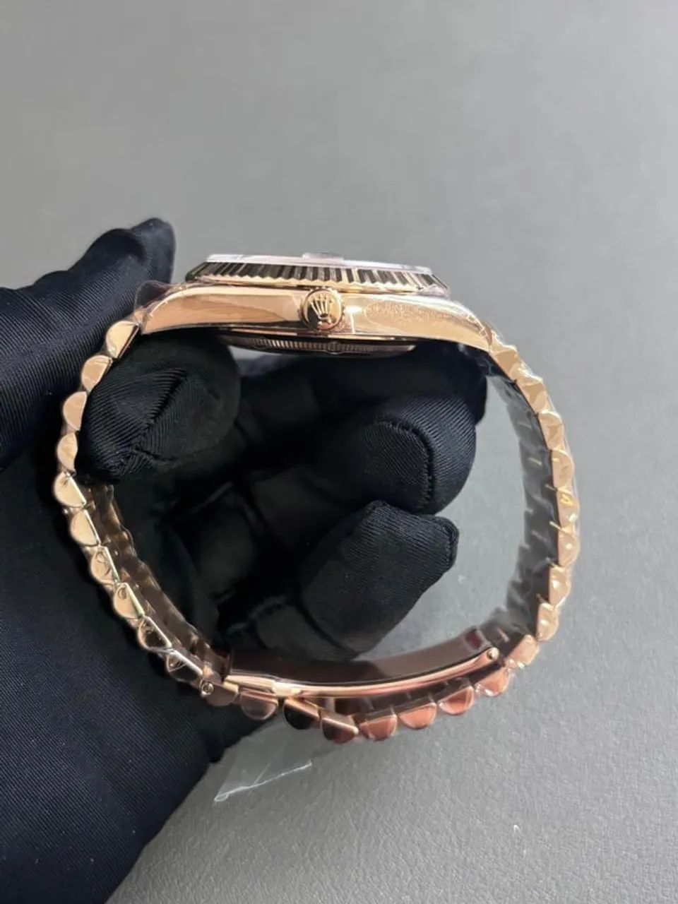 Relógio ROLEX AUTOMÁTICO MODELO DAY DATE COM NUMERAIS ROMANOS  - Foto 3