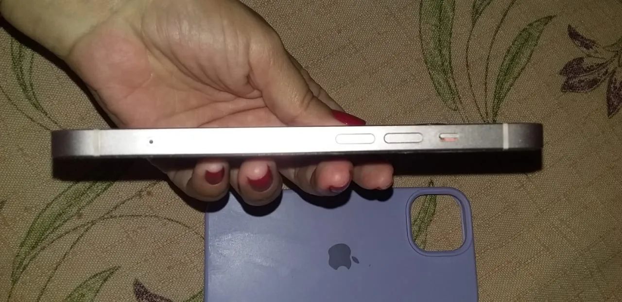 iPhone 13 -128 Gb - Foto 2
