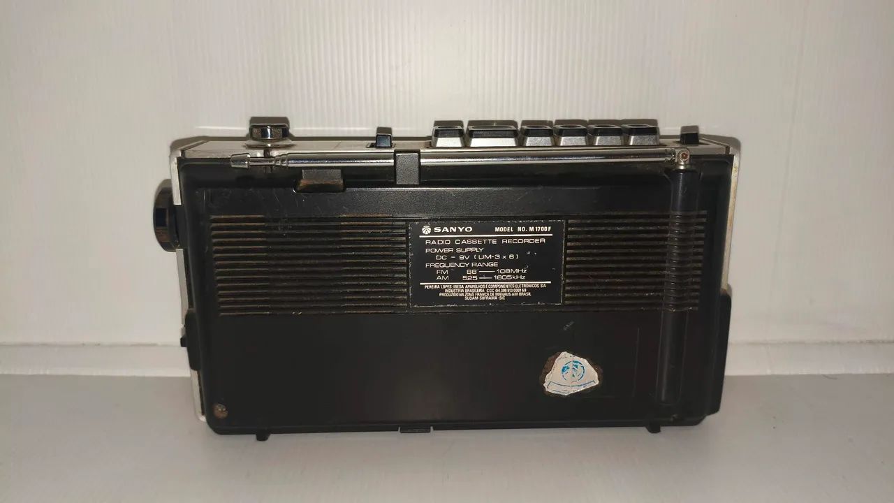 RADIO SANYO M1700F NO ESTADO - Foto 3