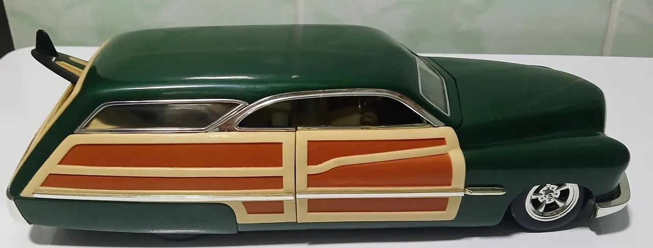 Miniatura 1/18 Mercury Woodie verde  - Foto 4