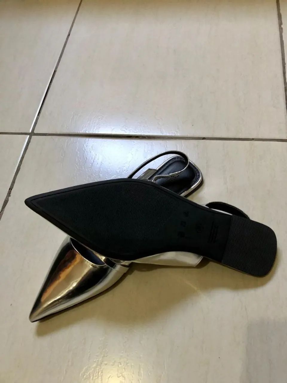 Sapato dourado 38 - Foto 2